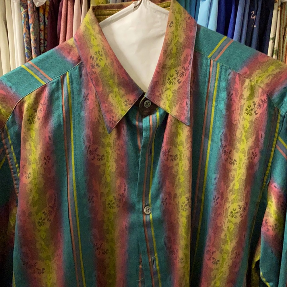 Robert Graham classic fit large